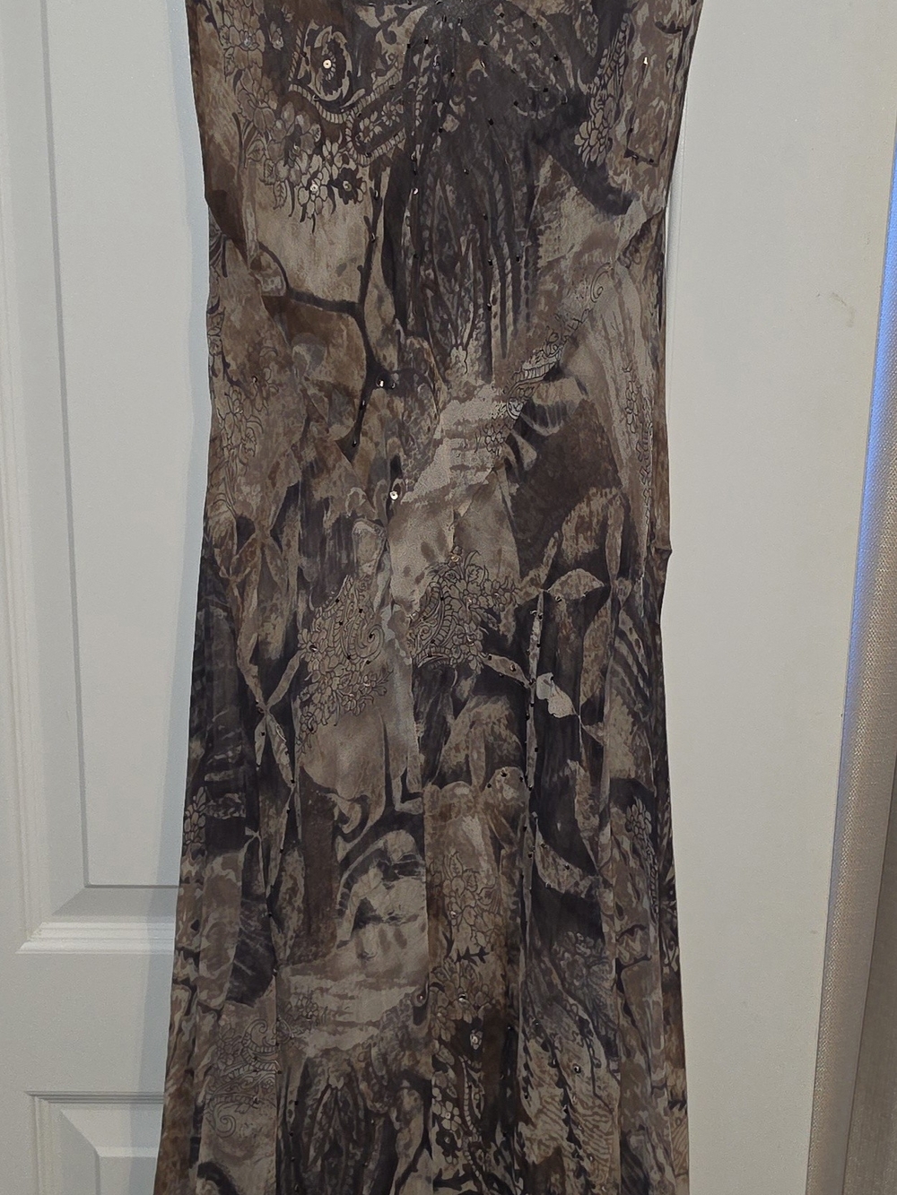 Robbie Bee Brown Patterned Maxi Dress Feww Small Pulls 100% Silk